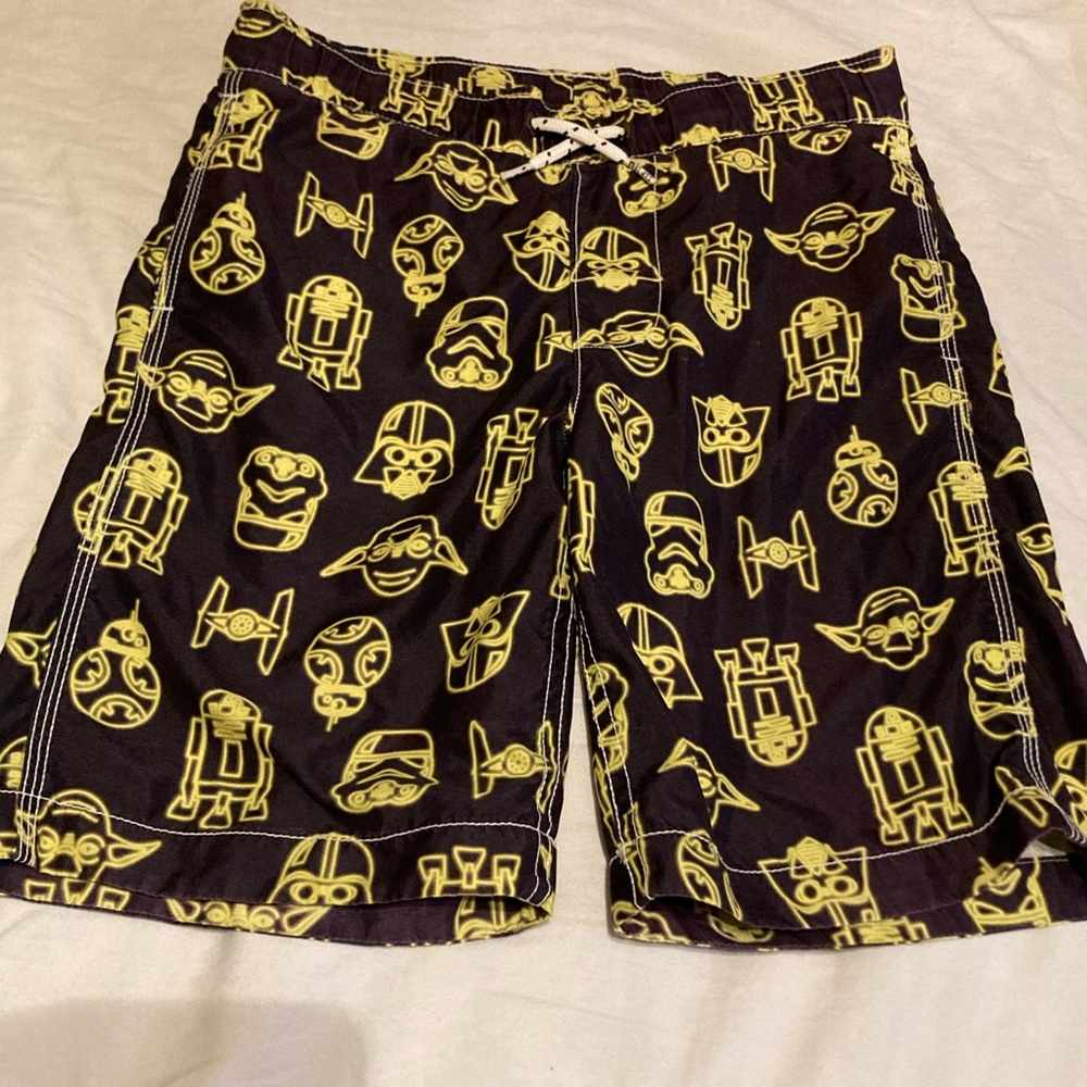 The gap brand Star Wars shorts/swim trunks